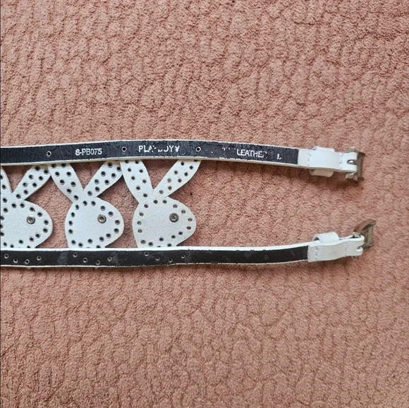 Vintage RARE Y2K AUTHENTIC Playboy White Leather Grommet Studded Belt Large Vintage RARE Y2K AUTHENTIC Playboy White Leather Grommet  main image 3